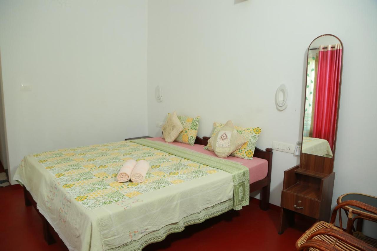 Marari Charlys Homestay Alappuzha Exteriör bild