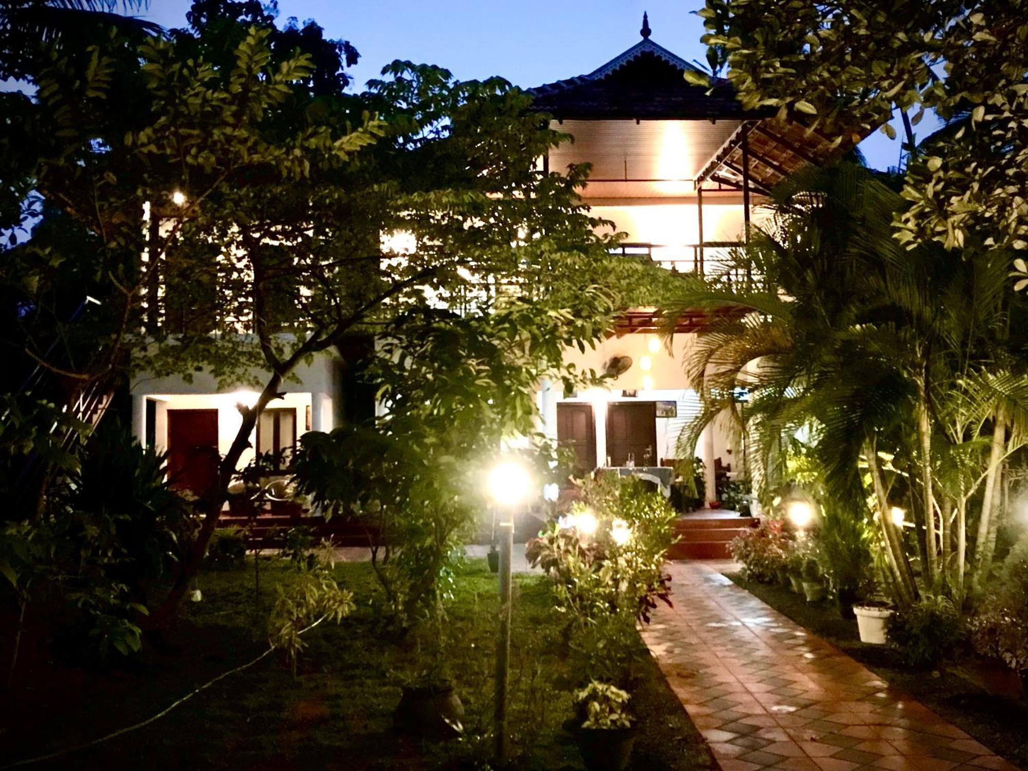 Marari Charlys Homestay Alappuzha Exteriör bild