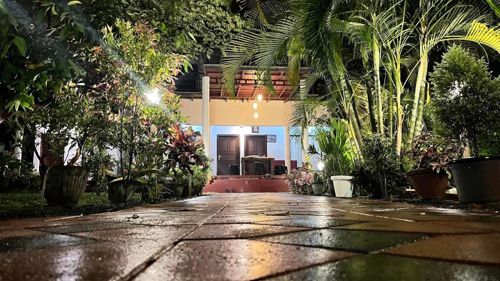Marari Charlys Homestay Alappuzha Exteriör bild